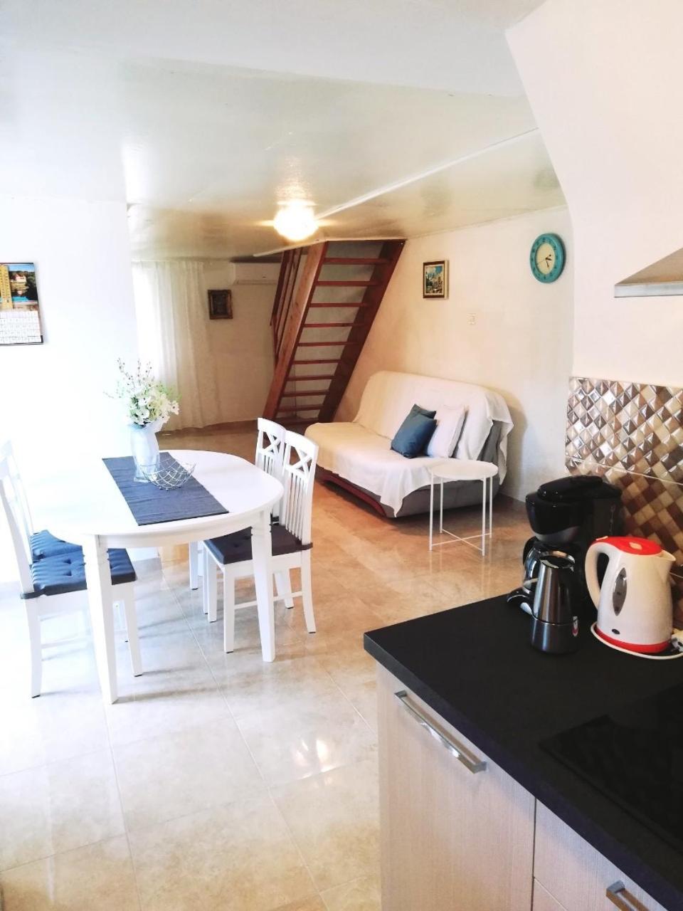 Apartment Surdic Valun Exteriér fotografie