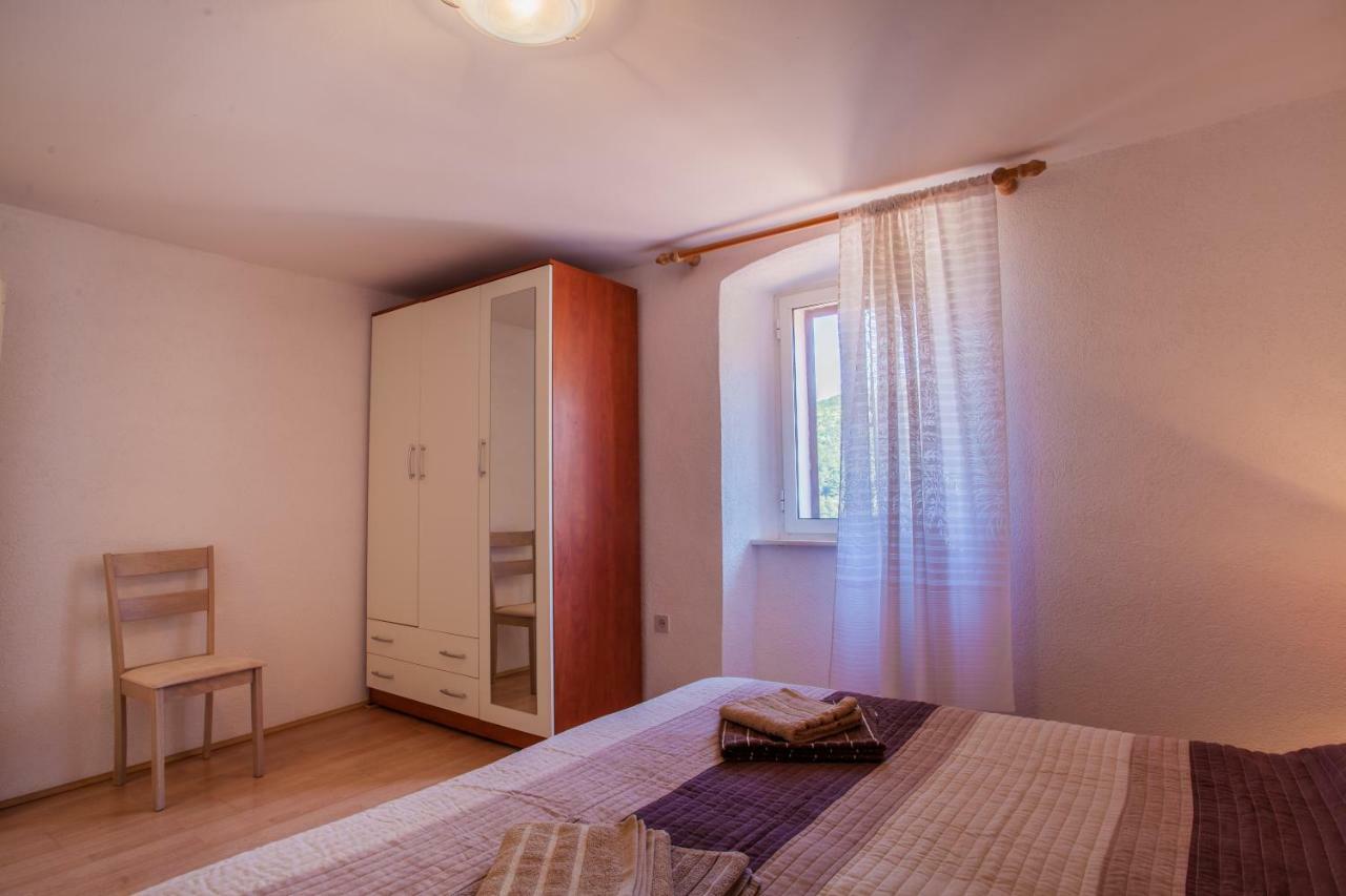 Apartment Surdic Valun Exteriér fotografie